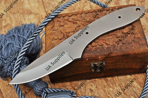 Couteau de camping professionnel en acier au carbone de haute qualité, couteau EDC Skinner à lame fixe, pointe tombante, manche intégral, forgé à la main, écologique - Product Image 6