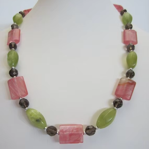 Collier artisanal en résine avec perle d'eau douce pour femmes et filles, cadeaux de mariage et de fête, exportateur indien - Product Image 1