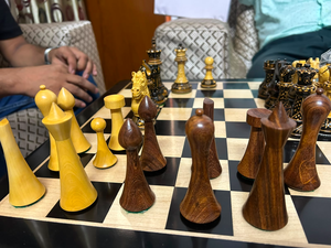 Juego de Ajedrez de 4 Jugadores, Multijugador, Estrategia, Tablero de Juego, Piezas de Ajedrez Coloridas, Juego Educativo Familiar, Entretenimiento en Interiores - Product Image 6
