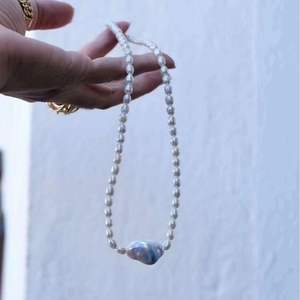 Freshwater <b>Balloon</b> Alien Pearl Classic Fashion Necklace for Women Strong <b>Light</b> Natural Pearl Pendant with Pig Nose Accessories - Product Image 1