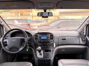 Minivan Diésel Usada, Limpia, Plateada, 2016, Grand Starex, Duradera, Automática, para Pasajeros, Vehículo de Transporte - Product Image 3