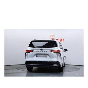 Toyota Sienna 2.5 Híbrida 2WD 2023, 22,926 km, Asientos de Cuero, Cámara Trasera, Volante a la Izquierda - Product Image 4