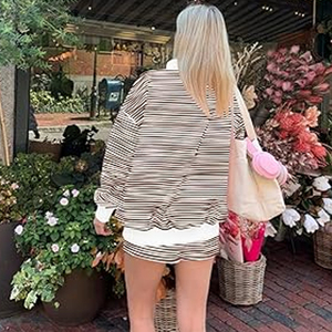 เสื้อฮู้ดคอเต่าผ้าฝ้ายฟลีซสำหรับผู้หญิงแบบ OEM ปักลาย สวมใส่สบาย ผลิตจำนวนมาก - Product Image 3