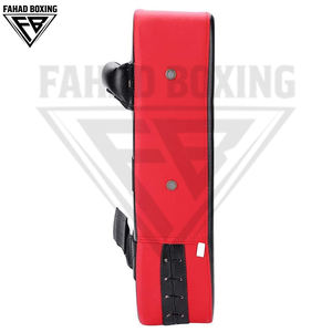 Bouclier de frappe en PVC souple réglable rouge et noir avec logo personnalisé, absorption des chocs élevée, léger pour l'entraînement de boxe - Product Image 4