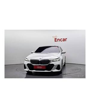 BMW Serie 5 520i M Sport 2023, 24,894 km, Caja de Cambios Automática, Asientos de Cuero, Volante a la Izquierda, con Cámara Trasera - Product Image 3