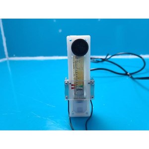 Módulo Sensor de Caudal TOKYO KEISO F04-1065433 (0.4 ~ 2 L/Min) Usado Como Pieza de Repuesto para Equipos Semiconductores Legacy - Product Image 1