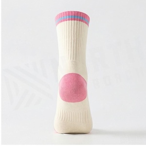 Chaussettes mi-mollet en coton tricoté respirant, couleur crème avec bordure rose, pour adulte, décontractées, saison printemps - Product Image 2
