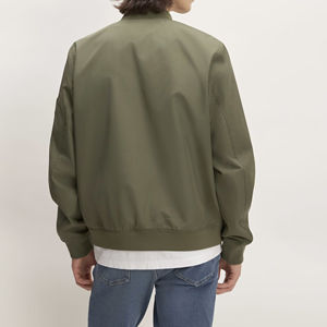 Chaquetas Bomber de Color Sólido, Nueva Llegada, Chaqueta Acolchada de Alta Calidad, Chaqueta Bomber de Invierno Hecha a Medida para Hombre, Servicio OEM - Product Image 3