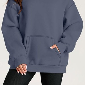 Sweat-shirt à capuche surdimensionné personnalisé pour femme avec poches et épaules tombantes – Qualité supérieure – Collection Hiver - Product Image 6