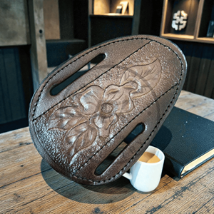 Funda de Cuero para Cuchillo de Caza Vaquero, Hecha a Mano, de Acero con Alto Contenido de Carbono, con Correa para Llevar, Personalizable OEM, Estilo Occidental, para el Mercado de EE. UU./UE - Product Image 3