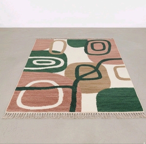 Alfombra Kilim Dhurrie Moderna Abstracta de Lana/Algodón, Tejido Plano, Forma Rectangular, Multicolor, Incluye Flecos Azules, Base Delgada de Algodón - Product Image 1
