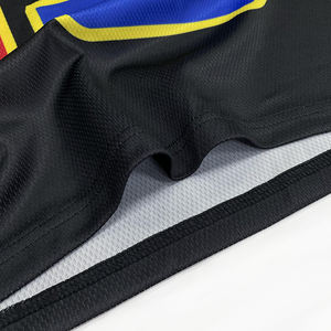 Camiseta de Fútbol Americano con Diseño Personalizado de Corte Cuadrado, Diseño de Patrón Sublimado, Malla Negra, Corte Recortado - Product Image 6