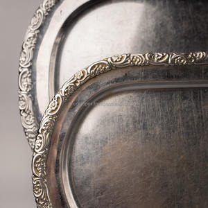 Prix de gros Plateau de service artistique en métal fabriqué à la main avec un design unique pour la maison et le commerce Décoration festive Diwali - Product Image 3