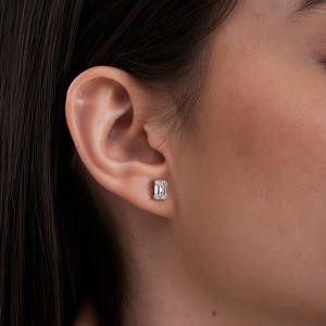 Pendientes de Diamantes de Laboratorio con Corte Esmeralda, Oro Blanco de 18K, Certificados por IGI, Clásicos para Mujer, Personalizados para Joyería - Product Image 3