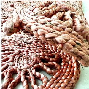 Tapis d'intérieur moderne en jute fait main, tapis de sol tissé naturel pour un intérieur élégant - Product Image 3