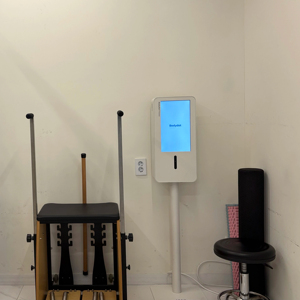 Bodydot BDF1000 Analyseur Corporel Intelligent à IA, Cadre en Alliage d'Aluminium Flexible, Non Pliable, Suivi de la Posture Corporelle Complète, Santé - Product Image 1