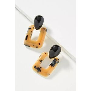 Boucles d'oreilles en résine faites à la main de luxe, matériau de qualité supérieure, accessoires de mode élégants pour les fêtes, cristaux durables et légers - Product Image 4