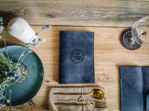 Porte-menu pliable élégant et luxueux en cuir véritable, durable, avec protection pour restaurant, café, hôtel, couverture de menu LMC-0183 - Product Image 2