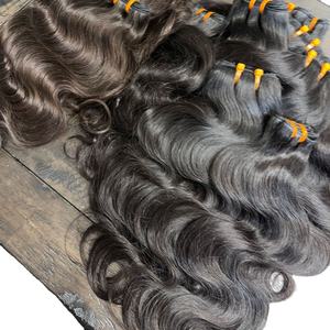 Paquetes de cabello rizado indio crudo Cabello humano virgen sin procesar Venta al por mayor Cutícula alineada Cabello indio crudo Proveedor a granel - Product Image 5