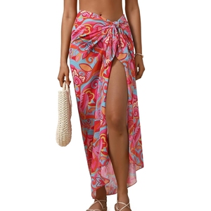 Paréo minimaliste en mousseline transparente pour femme, idéal comme cache-maillot de bain ou tenue de plage - Product Image 1