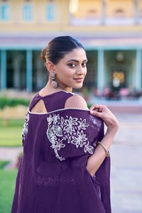 Lehenga Choli morado bordado con chal y dupatta, conjunto de 3 piezas para mujer, listo para usar, ropa tradicional india para bodas. - Product Image 3