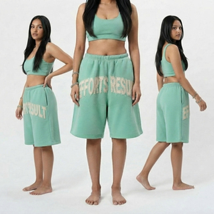 Pantalones cortos de chándal para mujer, holgados, de felpa gruesa, con bordado de letras desgastadas, de felpa de rizo de 400 GSM - Product Image 4