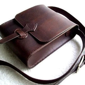 Bolso Bandolera de Cuero Artesanal Clásico Opulon - Product Image 1