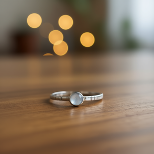 1.4 Grams <b>Moonstone</b> Fashion <b>Ring</b> - Product Image 3