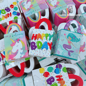 ถุงกระดาษเครื่องสำอางเคลือบเงาแบบกำหนดเองพร้อมโลโก้ - Product Image 2