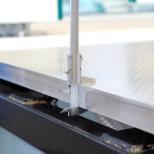 <span class=keywords><strong>Mesa</strong></span> <span class=keywords><strong>de</strong></span> vacío <span class=keywords><strong>de</strong></span> <span class=keywords><strong>precio</strong></span> más bajo para equipo <span class=keywords><strong>de</strong></span> corte <span class=keywords><strong>de</strong></span> junta CNC <span class=keywords><strong>mesa</strong></span> <span class=keywords><strong>de</strong></span> corte cnc para Junta - Product Image 5