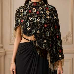 Chal de Lujo Negro Bordado con Corte Lateral para Saree, Estilo Indo-Occidental |   Bolso de Mujer con Flecos y Cuentas Hechas a Mano con Diseño Floral, Duradero - Product Image 1