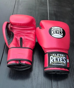 ถุงมือชกมวย MMA หนังวัวแท้แบบเม็กซิกัน ติดตีนตุ๊กแก  โลโก้สั่งทำได้ สำหรับฝึกซ้อมกลางแจ้ง ใช้ได้ทั้งชายและหญิง - Product Image 4