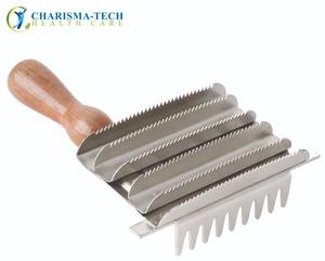 Peigne démêlant pour chevaux de haute qualité avec dents larges, idéal pour les crins et la queue épaisse - Product Image 4