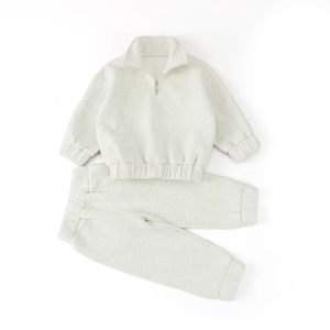 Trajes Casuales Cómodos para Niños y Niñas, Personalizados con Logotipo, Conjuntos Deportivos de Algodón para Niños y Niñas al por Mayor - Product Image 2