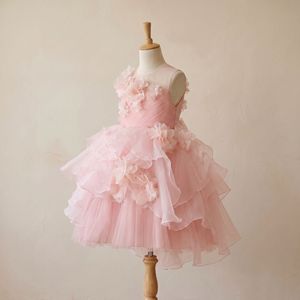 Vestido de niña de las flores de satén color marfil celestial con mangas abullonadas, de tul en capas, estilo princesa, hecho a mano con apliques 3D, Colección Cuento de Hadas 2026, ¡Gran Venta! - Product Image 2