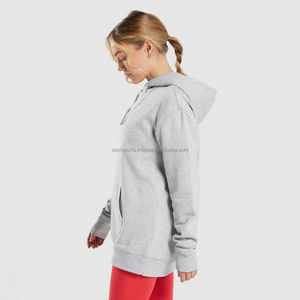 Pulls à capuche surdimensionnés roses de qualité supérieure, en coton recyclé léger, tricotés, avec techniques d'impression brodée, pour l'hiver - Product Image 2