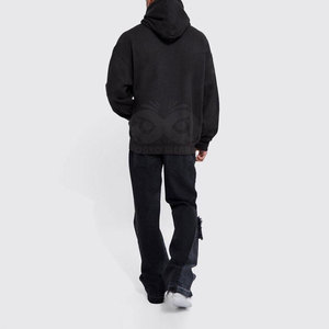 Sweat-shirts graphiques pour hommes, service OEM, meilleures ventes, prix de gros abordable, 100% coton, basiques, fabriqués au Pakistan - Product Image 4