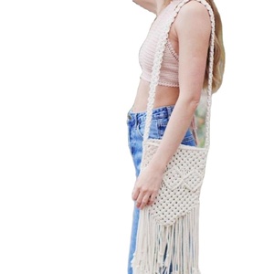 Bolsos de Mano Hechos a Mano Bliss, Estilo Bohemio Vintage, con Flecos, Bolsos de Macramé, Bolsos de Playa de Verano en Color Blanco Intenso - Product Image 1