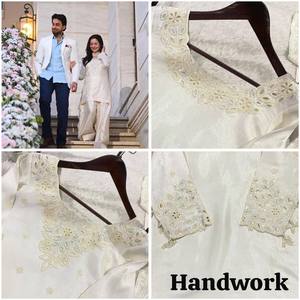 Robe décontractée blanche brodée à la main, doublure en coton tissé vintage, col fleuri perlé, manches longues, tenue de soirée élégante - Product Image 2