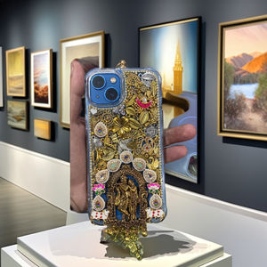 Fundas para Móvil Hechas a Mano de Lujo con Cristales Brillantes, Ídolo de Radha Krishna, Plateadas y Doradas, Proveedor Indio de Recuerdos y Regalos - Product Image 2