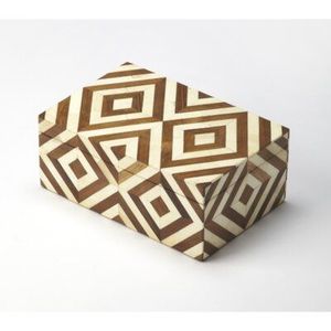 Boîte à bijoux en MDF de qualité supérieure avec un design artistique pour un rangement sûr des bijoux et une décoration intérieure - Product Image 1