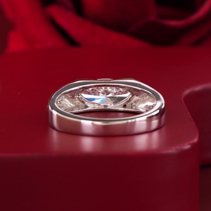 Bague solitaire pour homme en diamant de laboratoire de 1,70 carat avec monture à griffes en or 14 carats VVS-VS DEF, alliance pour la remise des diplômes - Product Image 4
