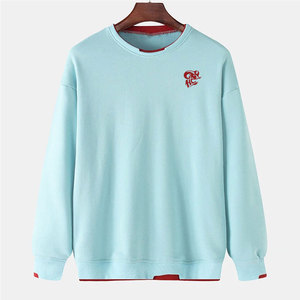 Sweat-shirt tendance en coton mélangé, fabriqué avec un tissu doux, confortable et chaud, au design moderne et simple. - Product Image 1
