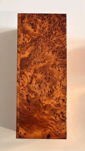 Boîte à mouchoirs décorative faite à la main avec dessus sculpté de manière complexe, accessoire fonctionnel idéal pour les restaurants, les tables d'hôtel et les repas en famille - Product Image 6