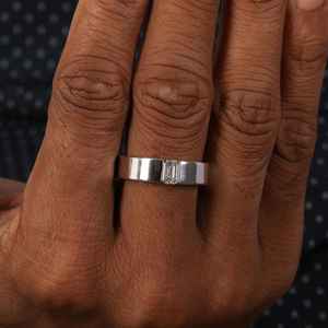 Anillo de banda ancha con diamante de corte esmeralda de moissanita para mujer, plata 925 original, joyería fina de primera calidad, regalo para amigas - Product Image 3