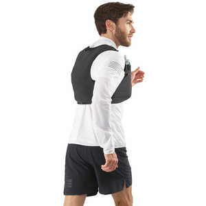 Gilet d'hydratation avec deux poches pour bouteilles et compartiment avant zippé pour la randonnée et les activités de plein air, construction en nylon durable - Product Image 2
