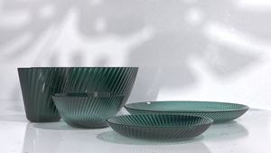 Service de table PGT French Retro Wave Ripple - 5 pièces - Assiettes et bols élégants et écologiques - 6 couleurs - (Fabriqué à Taïwan) - Product Image 5