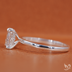 Anillo de Compromiso Solitario de Oro Sólido de 10K con Diamante Cultivado en Laboratorio de Corte Radiante de 1CT Certificado por IGI para Mujer - Lujo para Bodas y Aniversarios - Product Image 4