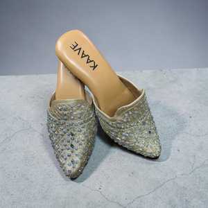 รองเท้าส้นสูงดีไซน์เนอร์โมจารี - Product Image 3