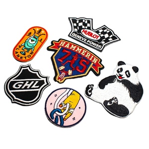 Patchs tissés brodés variés, faible MOQ, échantillon de patch tissé personnalisé, nom personnalisé, fer à repasser, couture, OEM, forme de cœur, chapeaux, écologiques - Product Image 1